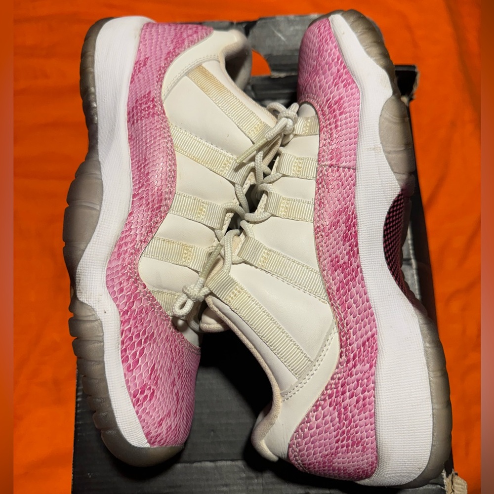 Jordan 11 Retro Low Pink Snakeskin (2013 GS)